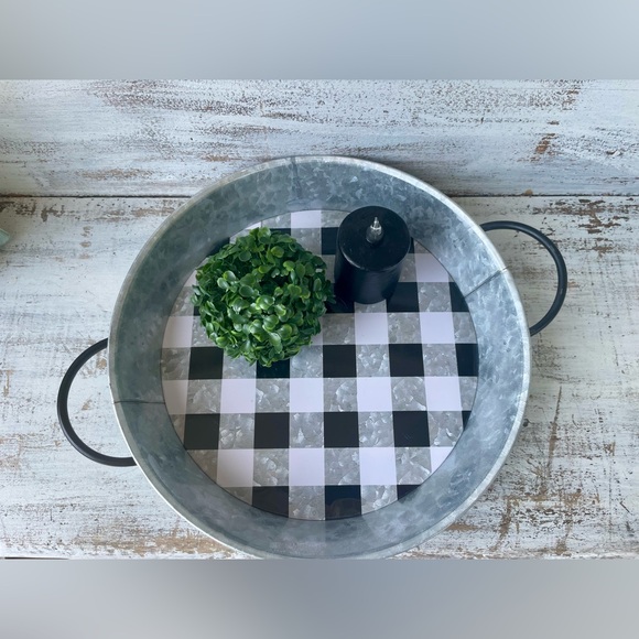 Black & White Buffalo Check Round Trays Set of 2 - Picture 13 of 13